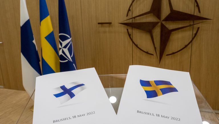 Adhesión de Finlandia y Suecia a OTAN: Biden respalda y Rusia amenaza
