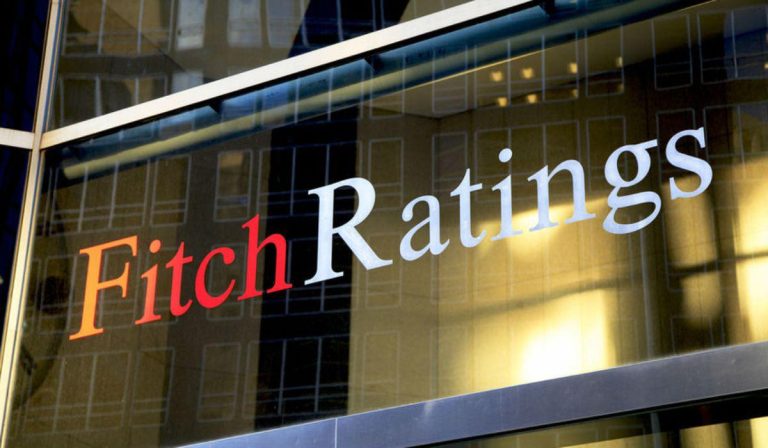 Fitch Ratings rebaja perspectiva de PIB mundial de 2022 y 2023