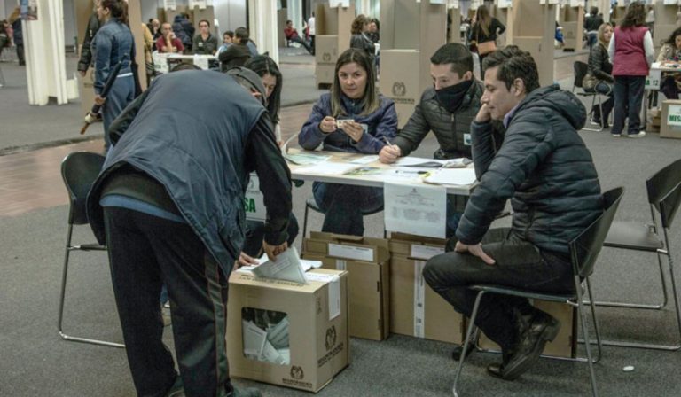 Aprobada en primer debate reforma política en Colombia; incluye voto obligatorio