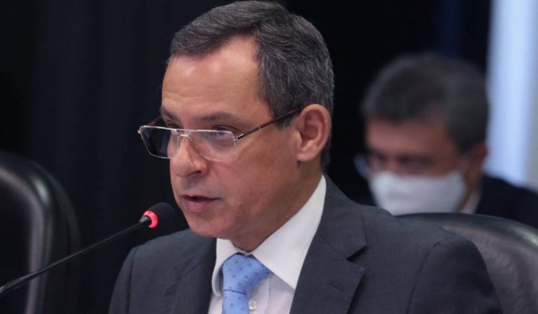 Jair Bolsonaro destituye a José Coelho, presidente de Petrobras, tras solo 40 días en el cargo