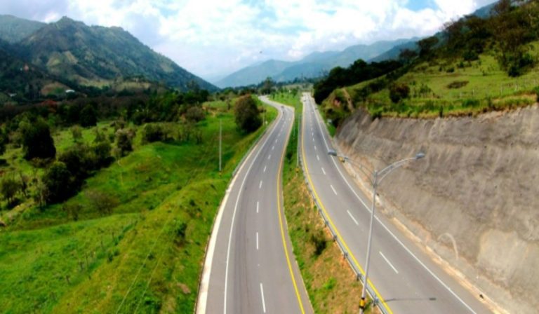 IDEA continúa con desarrollo de proyectos de infraestructura vial estratégicos en Antioquia
