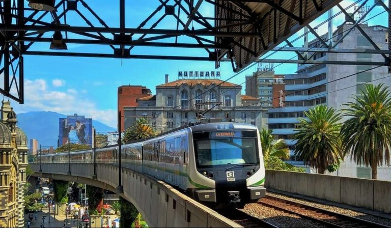 Metro de Medellín extiende su horario este sábado 19 por concierto de Bad Bunny 