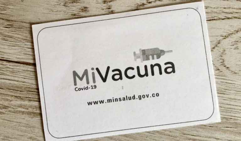 Así puede sacar un duplicado del carnet de vacunación contra Covid-19 en Colombia