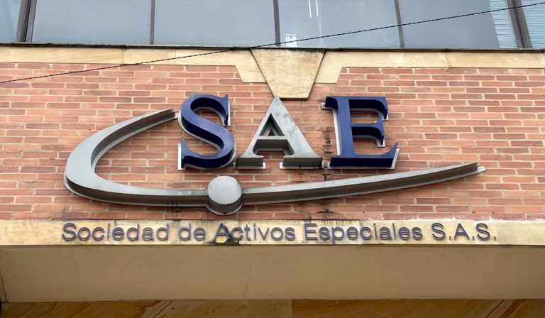 Suspenden por tres meses a Daniel Rojas, presidente de la SAE, por caso Triple A