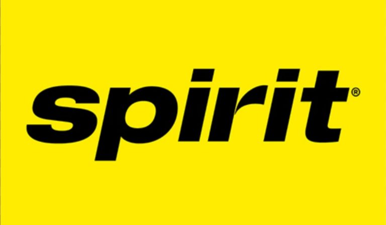 Spirit rechaza acuerdo de fusión con Frontier; JetBlue no baja la guardia