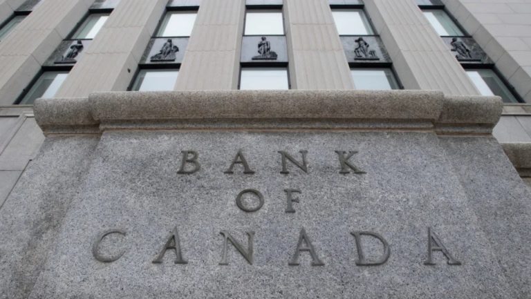 Banco de Canadá eleva tasa de interés de 1,5 % a 2,5 %, el mayor aumento desde 1998