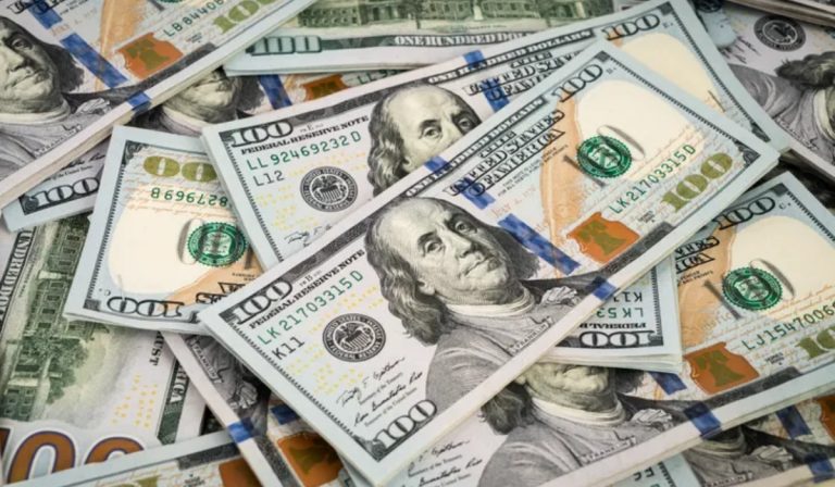 Ahora | Por primera vez en la historia, dólar en Colombia toca $4.500