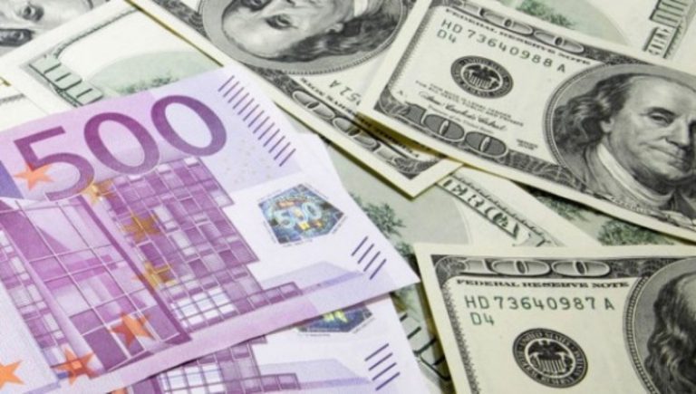 Ya no hay paridad, un dólar vale más que un euro, que cae a US$0,98