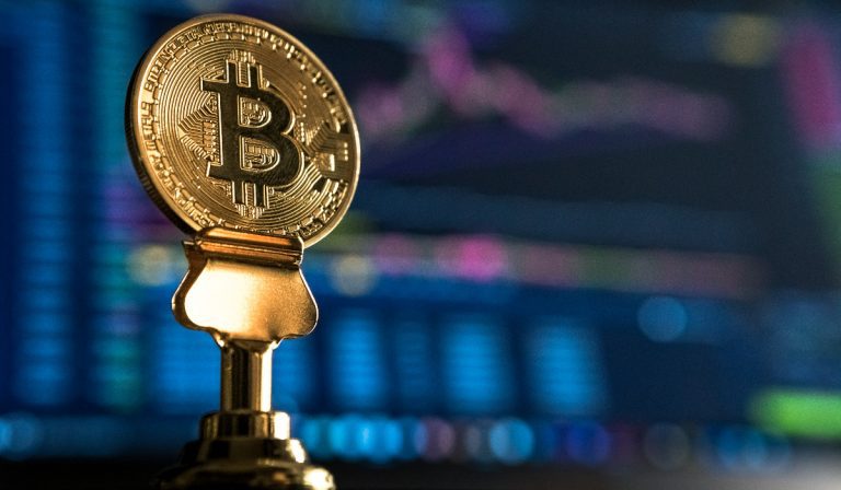 ¿Por qué el precio del bitcoin no se mueve de US$30.000?