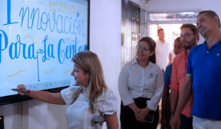 Gobernación de Atlántico entrega 33 laboratorios de innovación educativa en colegios de 14 municipios