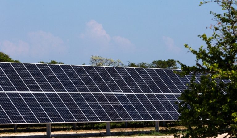 Isagen anunció nuevos proyectos solares en Colombia y alivios en tarifas de la costa Atlántica