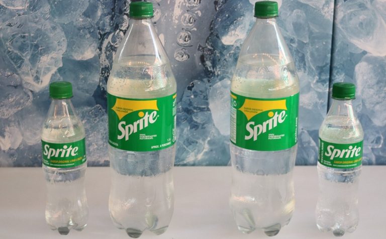 Botella de Sprite cambió de color: ahora son transparentes para reciclarlas más fácil