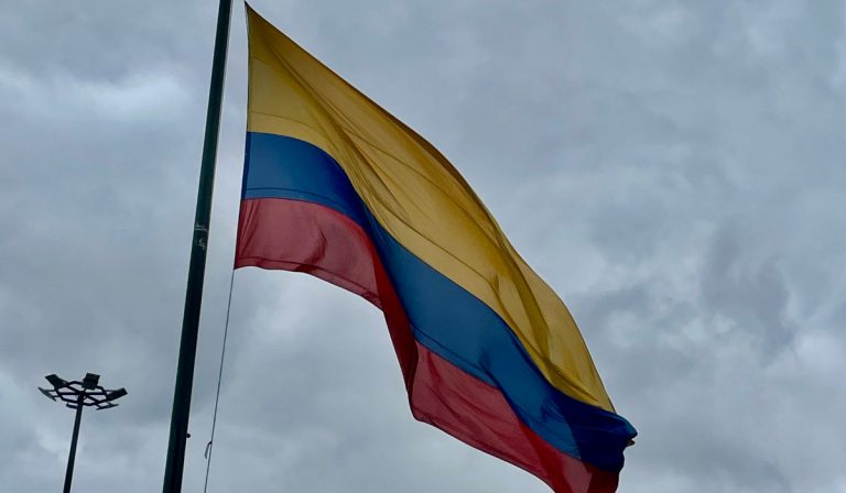 Fitch mejora pronóstico PIB de Colombia para 2022, pero empeora el de 2023