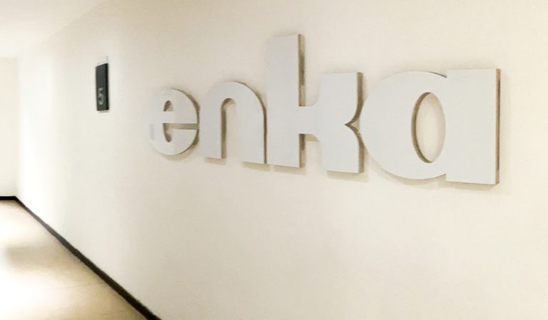 Menos ventas y utilidad neta para Enka en primer trimestre de 2023 por desaceleración de la demanda