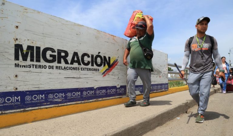 Amcham lanza programa de empleo para migrantes en Colombia
