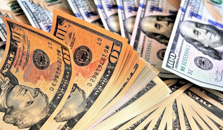 Atención | Dólar en Colombia 19 de octubre: inicia al alza y toca por primera vez los $4.800