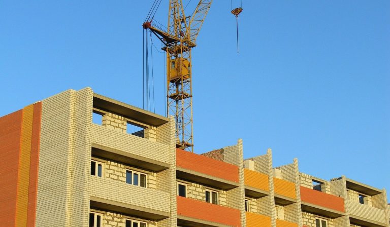 Gobierno Petro busca recursos para impulsar subsidio de mejoramiento de vivienda