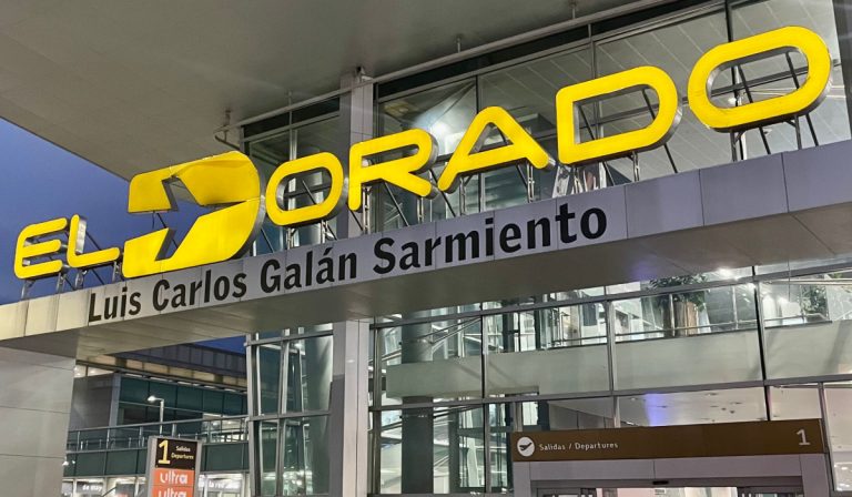 Vuelos retrasados y cancelados en aeropuerto El Dorado por reorganización de tráfico aéreo; Latam y Avianca anuncian alivios