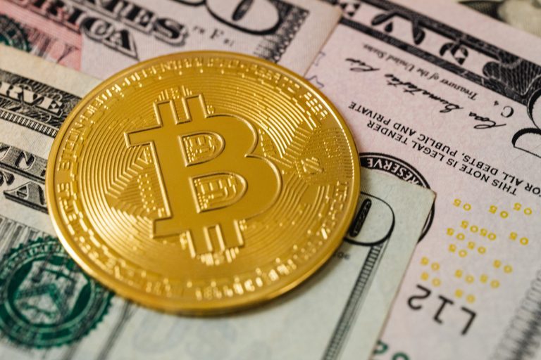 Bitcoin se disparó y pasó la barrera de los US$21.000