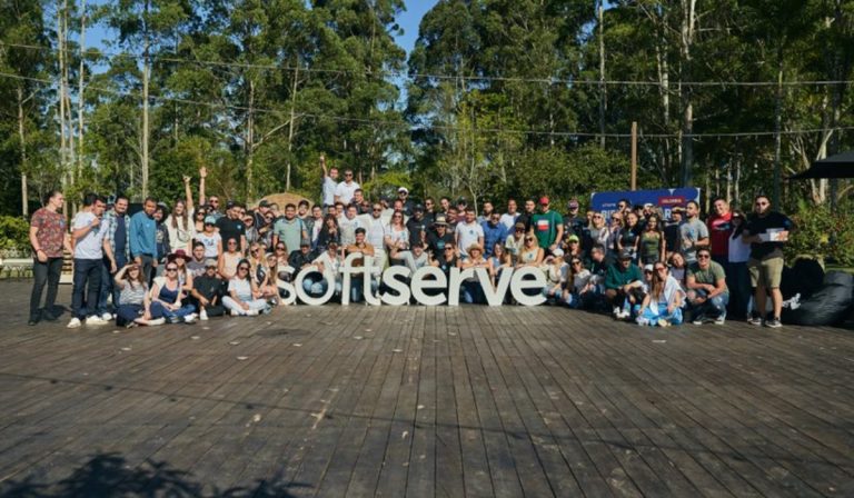 Softserve enseña programación de software, inglés y ofrece empleo en Colombia: siga estos pasos