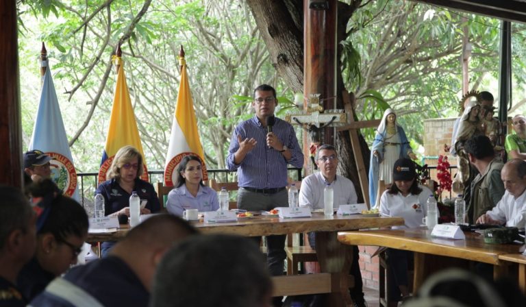 Anuncian plan de intervención en la vía Cali-Loboguerrero en Colombia