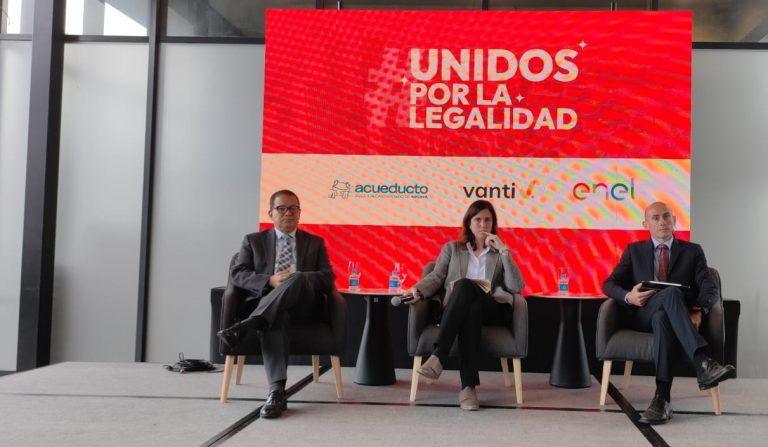Firman alianza para acabar fraude de servicios públicos en Bogotá y Región