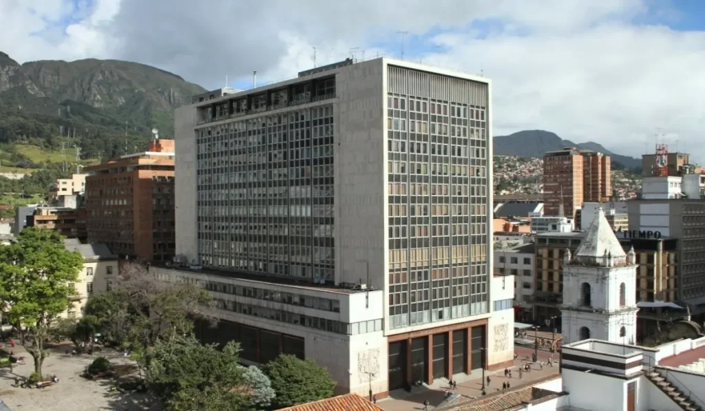 Fachada del Banco de la República de Colombia