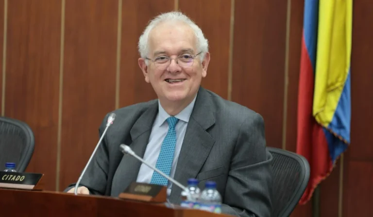 José Antonio Ocampo, exministro de Petro: economía está en “franco estancamiento”