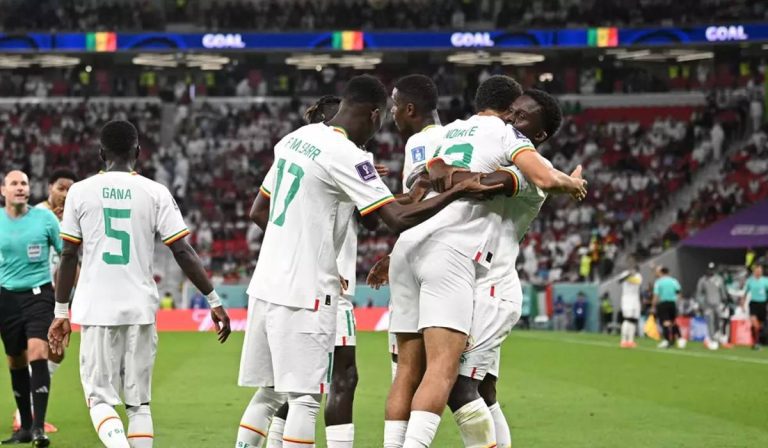 Senegal vence a Qatar 3-1 en el Grupo A en Qatar 2022