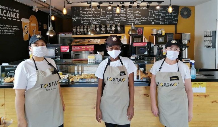 Trabajo sí hay: Tostao’ abre convocatoria de empleo para bachilleres en Bogotá