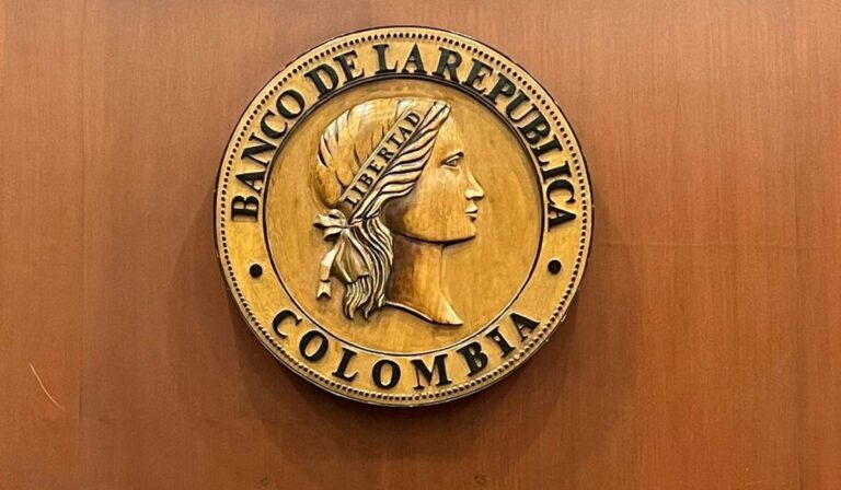 BanRep podría llevar tasas de interés en Colombia al 8,5 % en 2023