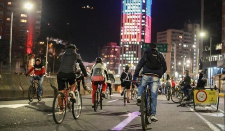 Todo lo que debe saber sobre la ciclovía nocturna de Bogotá este 14 de diciembre