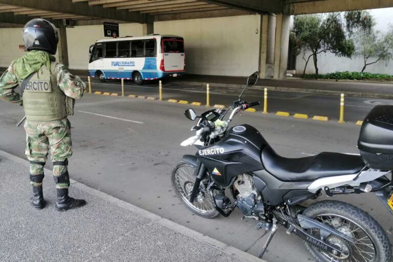 Se reduce movilidad hacia el Aeropuerto José María Córdova por protesta de transportadores