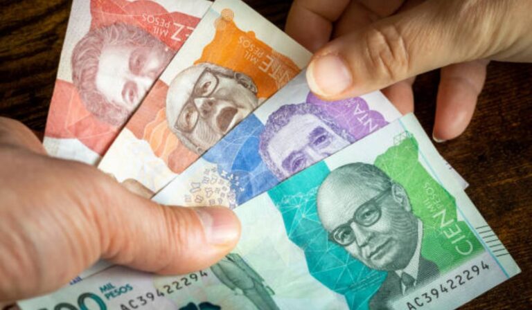 Colombia alista decreto para desindexar, del salario mínimo, aumento de bienes y servicios