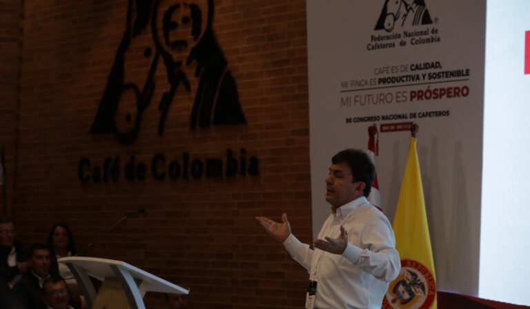 Presidente Petro motivó salida de gerente de Federación de Cafeteros de Colombia