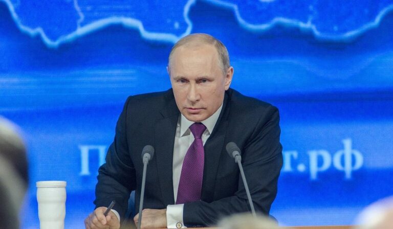 Vladimir Putin lanza nuevas advertencias a Occidente a un año de la guerra en Ucrania