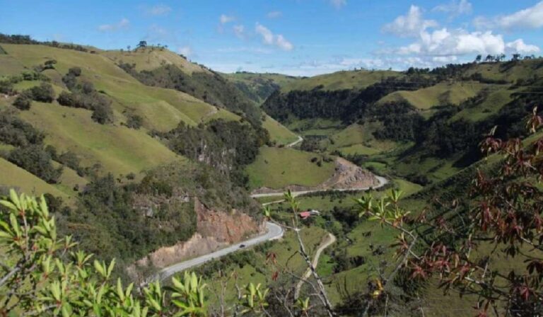 Colombia | Gobierno adquirió tierras para damnificados por lluvias en Cauca
