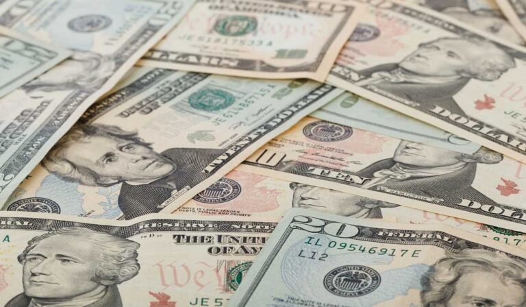 MinHacienda Ocampo cree que el dólar en Colombia ya se estabilizó