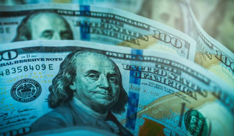 Atención | Dólar en Colombia toca de nuevo los $5.000: ¿qué lo disparó?