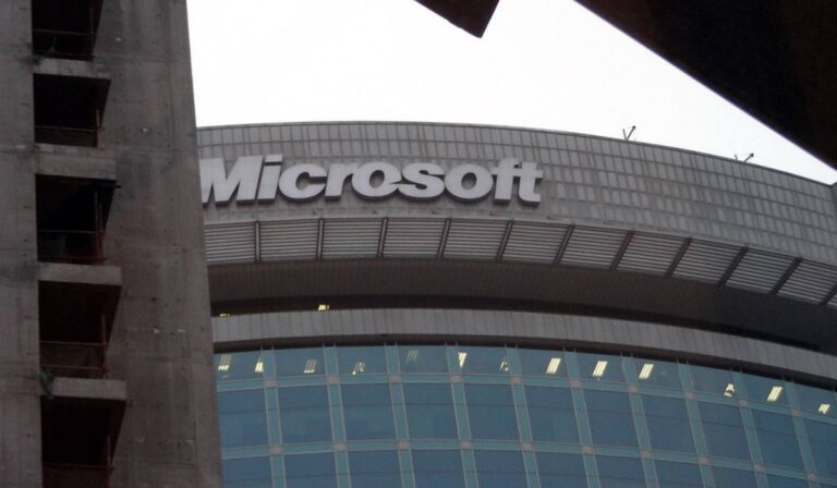 Microsoft despedirá a 10.000 empleados en primeros tres meses de 2023