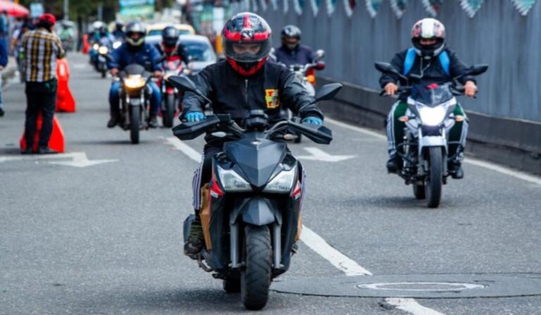 ¿Vence su licencia de moto en Colombia? Evite multas y renuévela ahora