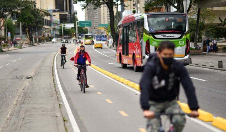 Hasta medio millón será la multa por no cumplir el día sin carro en Bogotá
