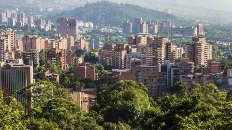 51 % del mercado de oficinas en Medellín está en El Poblado