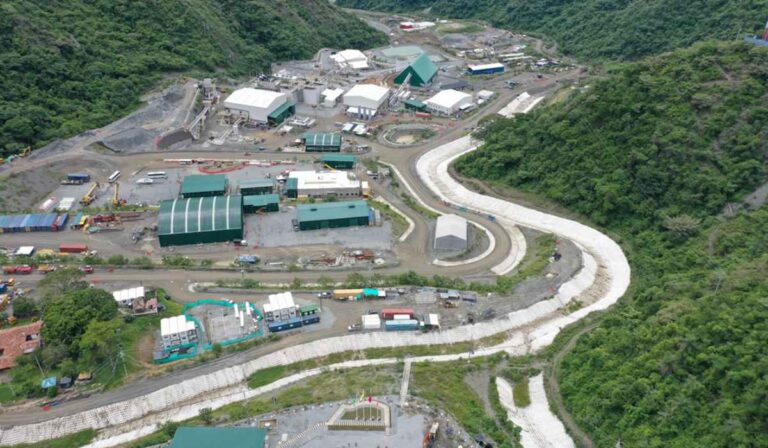 Minera Zijin Continental Gold denuncia auge de minería ilegal en Buriticá; amenaza con detener operaciones