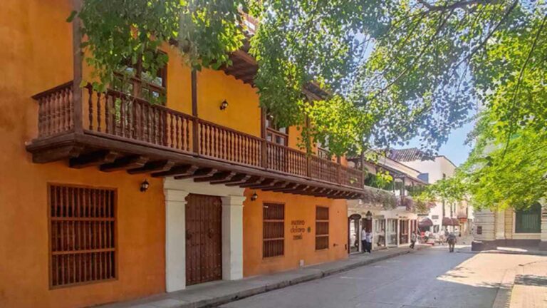 Cartagena tiene pico y placa para particulares y día sin moto este 8 de mayo