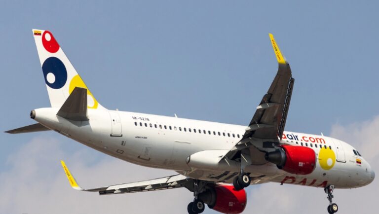 Algunos aviones de Viva Air empiezan a irse de Colombia