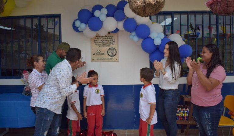 Renuevan centros educativos rurales en el nordeste de Antioquia