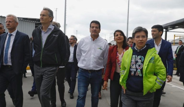 Lanzan en Bogotá proyecto de movilidad con hidrógeno para transporte público