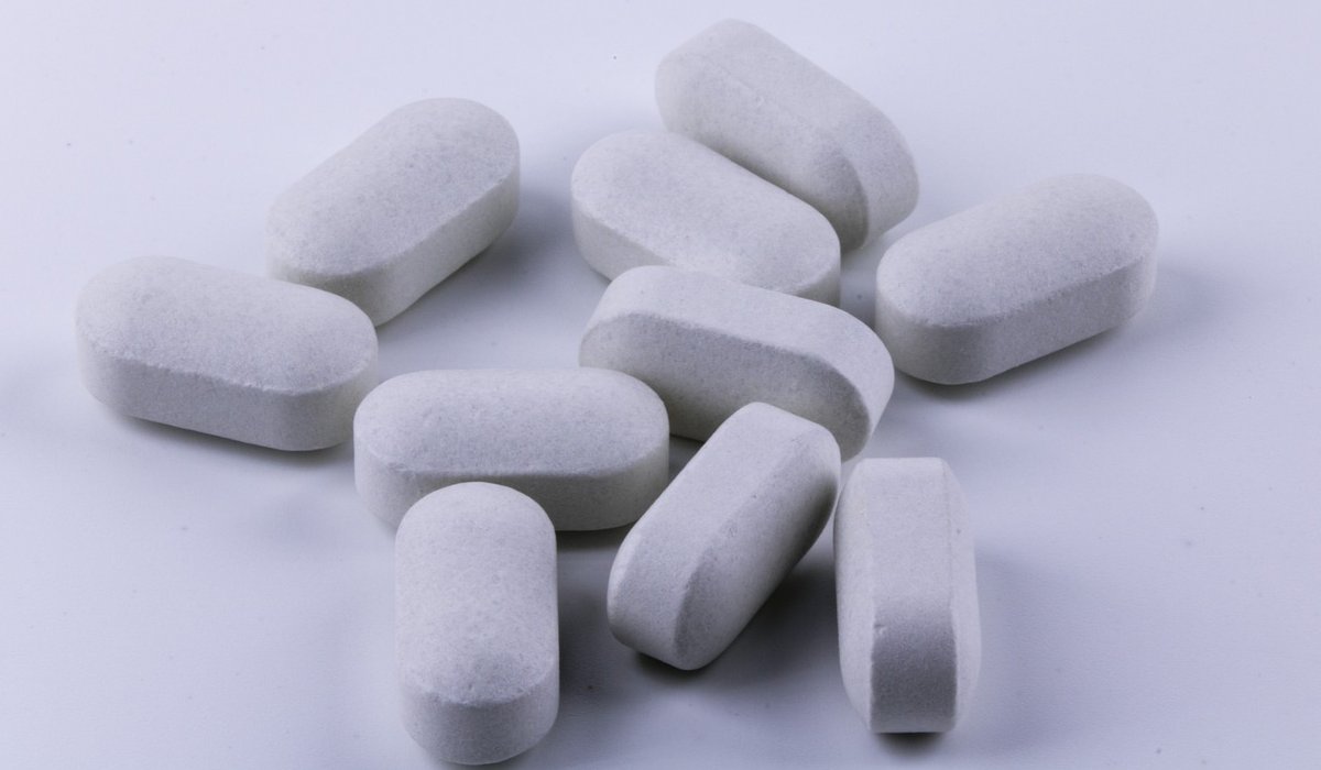 Imagen muestra varios medicamentos