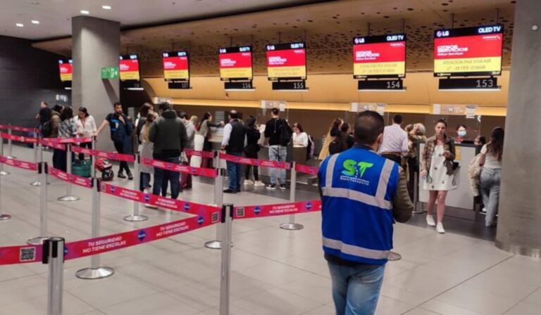 Gobierno, próximo a decidir si baja o no el IVA a tiquetes aéreos en Colombia